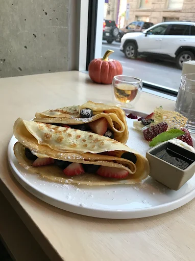 Benedict salmon and cream cheese on sourdough at SOHO Kitchen + Wine Winnipeg